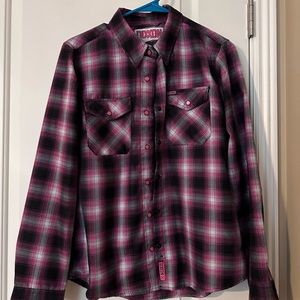 Dixxon Flannel.  Pink Pearl Snaps. The Viper. Pink/Black Plaid. Medium. Worn 1x